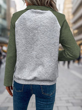 Load image into Gallery viewer, Perfee Contrast Textured Long Sleeve Sweatshirt
