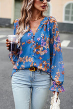 Load image into Gallery viewer, Floral Print Flounce Sleeve Blouse
