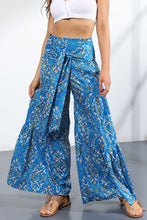 Load image into Gallery viewer, Printed High-Rise Tied Culottes
